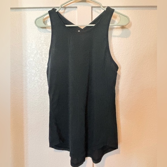 Athleta Tank in Teal women’s size xs. Cross straps in back. Like new! - Picture 7 of 7